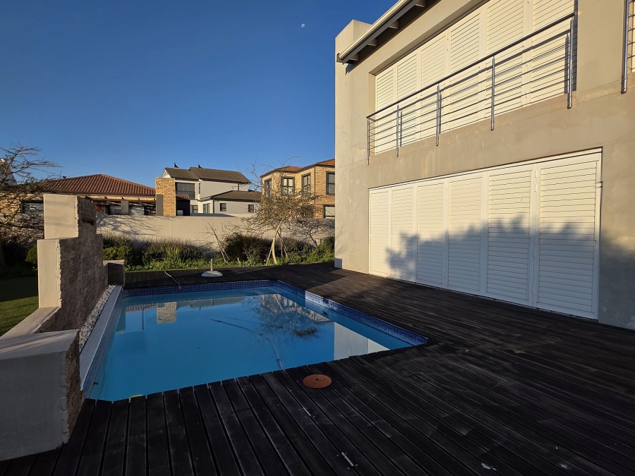 4 Bedroom Property for Sale in Myburgh Park Western Cape